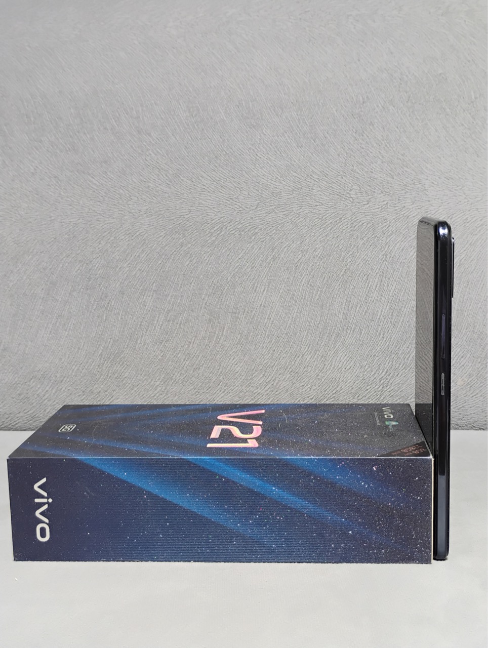 VIVO V21 (5G) 8/128 Mulus Fullset - Gambar 2